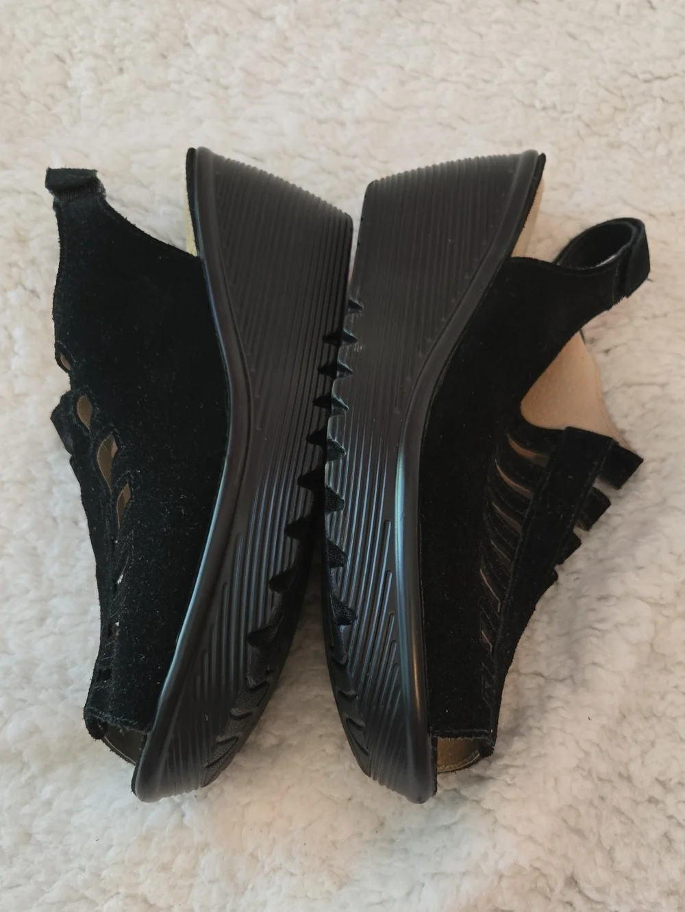 Skechers Black Strappy Suede Wedge Sandals